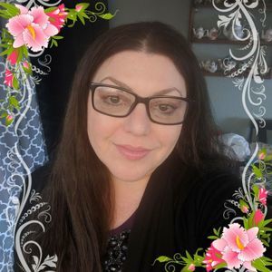 Meet your Posher, Elaine